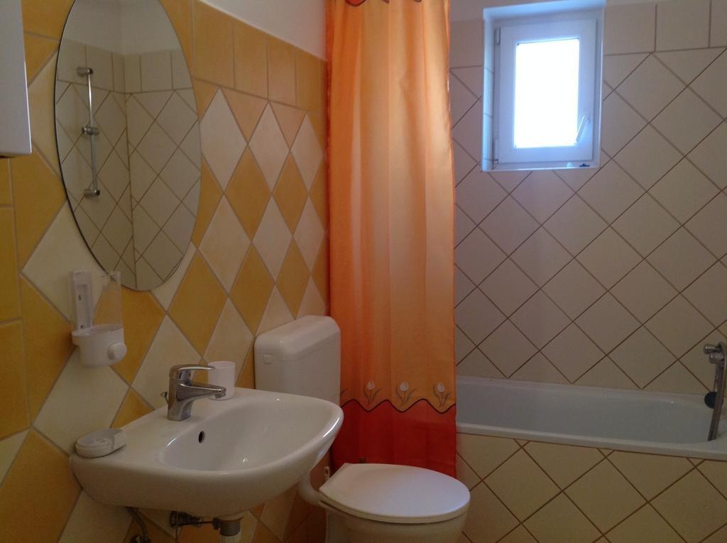 Honved Apartmanhaz Хевіз Номер фото